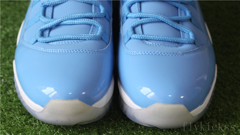 Air Jordan 11 Retro Pantone Blue